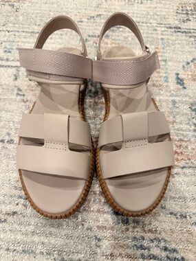NWOT - Sorel Ono Avenue Ankle Strap Sandal- Crushed Clay